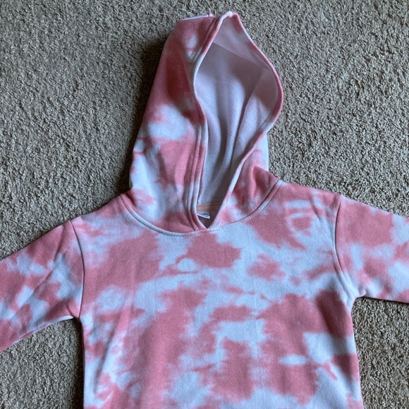 Other - NWOT Pink Tie-Dyed Cropped Sweatshirt